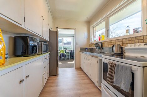 Photo of property in 2 North Street, Winchester, 7985