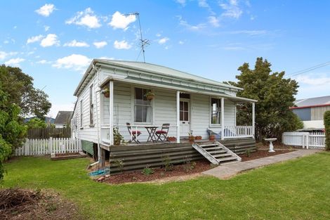 Photo of property in 6 Warwick Street, Mayfield, Blenheim, 7201