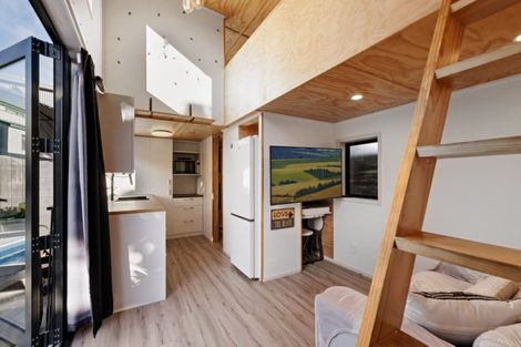 Photo of property in 18 Motiti Road, Papamoa Beach, Papamoa, 3118