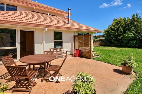 Photo of property in 19 Cabbage Tree Grove, Woodridge, Wellington, 6037