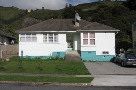 Photo of property in 26 Hay Street, Naenae, Lower Hutt, 5011