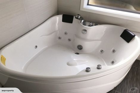 Photo of property in 11 Castleton Way, Flagstaff, Hamilton, 3210