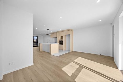 Photo of property in 6 Harikoa Way, Karaka, 2113