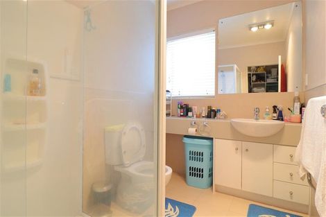 Photo of property in 36 Stranraer Crescent, Wattle Downs, Auckland, 2103