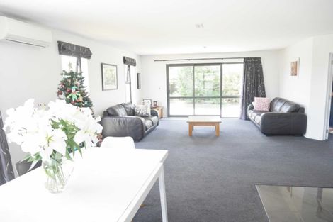 Photo of property in 9 Gosling Crescent, Halswell, Christchurch, 8025