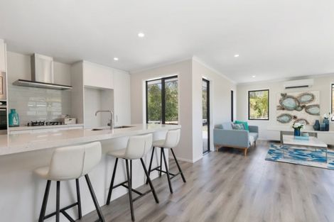 Photo of property in 15 Downer Access Road, Kaukapakapa, 0873