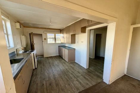 Photo of property in 12 Christian Street, Dannevirke, 4930