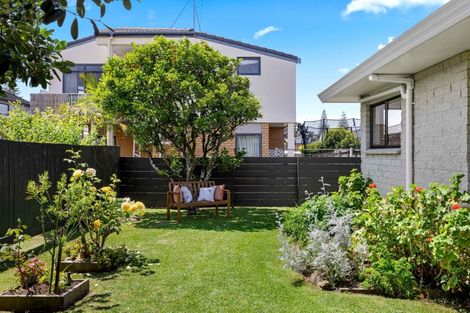 Photo of property in 3/3 Manuka Street, Orewa, 0931