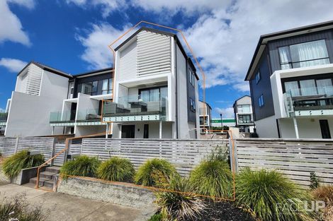 Photo of property in 9 Glenae Lane, Hobsonville, Auckland, 0618