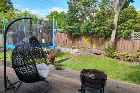 Photo of property in 13 Evans Road, Glen Eden, Auckland, 0602