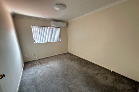 Photo of property in 122 Hugh Green Drive, Pinehill, Auckland, 0632