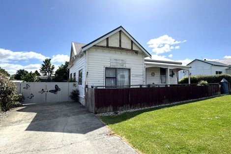 Photo of property in 17 Bridport Street, Kaitangata, 9210