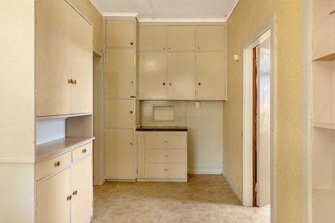 Photo of property in 2 Caius Avenue, Gonville, Whanganui, 4501