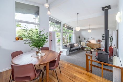 Photo of property in 53 Brandon Street, Featherston, 5710