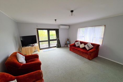 Photo of property in 1/96 Edmonton Road, Henderson, Auckland, 0612