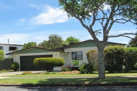 Photo of property in 77 Stevenson Road, Clarks Beach, 2122