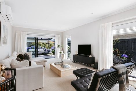 Photo of property in 1 Coolgardie Close, Papamoa, 3118