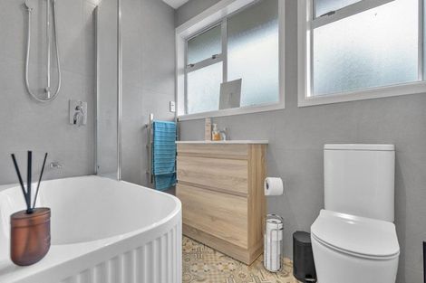 Photo of property in 62 Oriana Crescent, Hornby, Christchurch, 8042