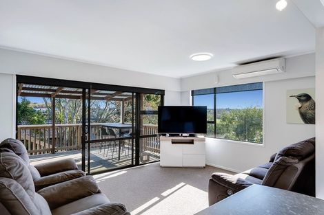 Photo of property in 15 Amanda Avenue, Dinsdale, Hamilton, 3204
