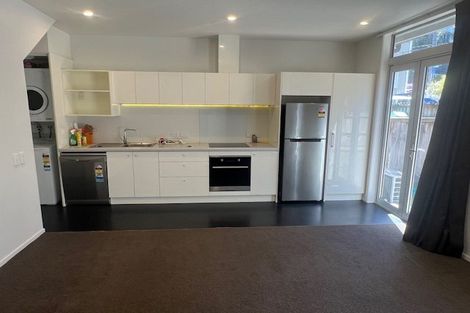 Photo of property in 2b Devon Street, Aro Valley, Wellington, 6021