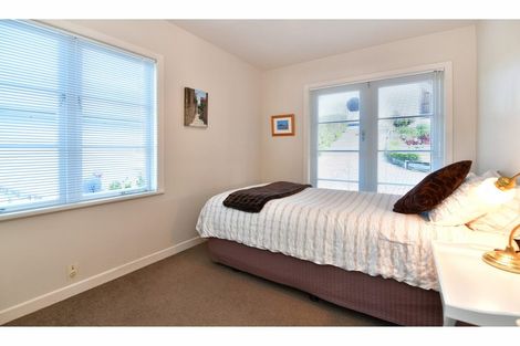 Photo of property in 9 Moffat Road, Red Beach, 0932