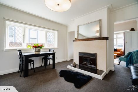 Photo of property in 94 Hargest Crescent, Saint Clair, Dunedin, 9012