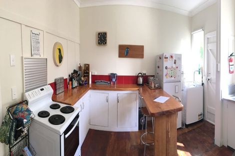 Photo of property in 40 Jackson Street, Island Bay, Wellington, 6023