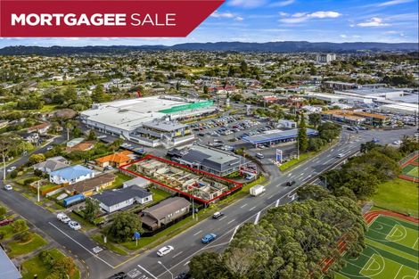 Photo of property in 3370 Great North Road, Glen Eden, Auckland, 0602