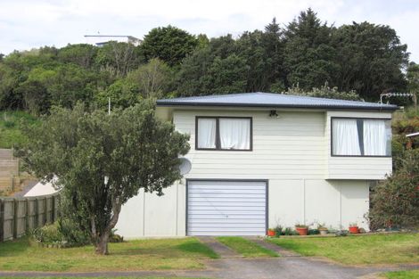 Photo of property in 33 Hobart Drive, Spotswood, New Plymouth, 4310