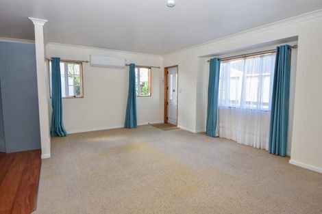 Photo of property in 72 Pembroke Street, Carterton, 5713