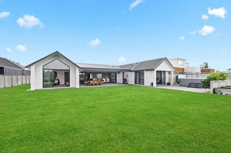 Photo of property in 35 Roy Hilton Drive, Flagstaff, Hamilton, 3210