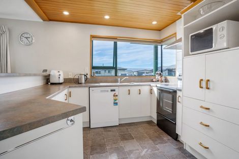 Photo of property in 15 Union Street, Winton, 9720