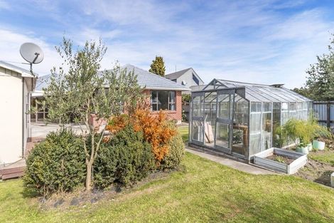 Photo of property in 9 Hannah Place, Redwood, Christchurch, 8051