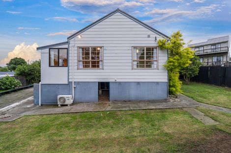 Photo of property in 224 Mahia Road, Weymouth, Auckland, 2103