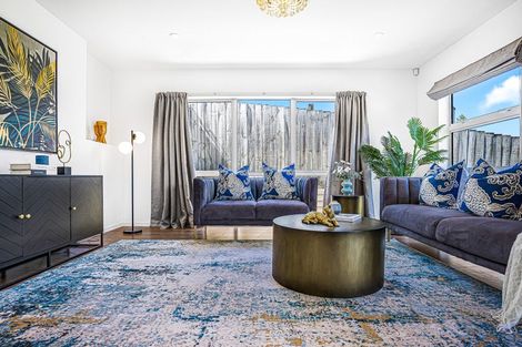 Photo of property in 28 Shah Place, Glen Eden, Auckland, 0602