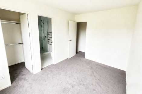 Photo of property in 8 Korokio Lane, Henderson, Auckland, 0612