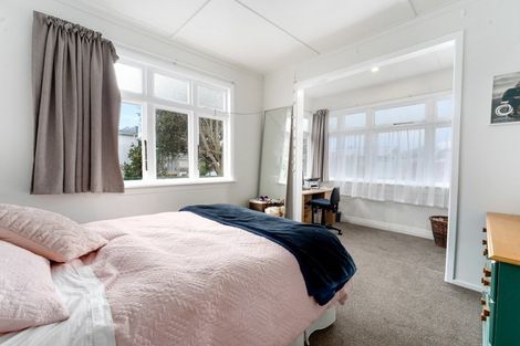 Photo of property in 3 Raukawa Street, Otaki, 5512