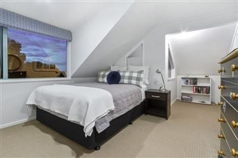 Photo of property in 1/71 Beresford Street, Bayswater, Auckland, 0622