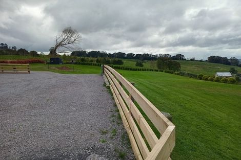 Photo of property in 13 Nga Tui Lane, Acacia Bay, Taupo, 3385