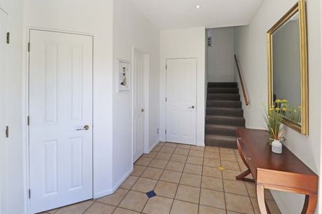 Photo of property in 15a Waru Street, Khandallah, Wellington, 6035