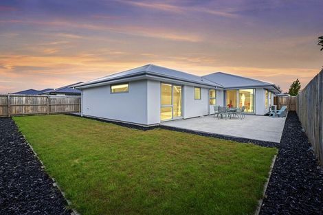 Photo of property in 17 Lewis Crescent, Rolleston, 7614