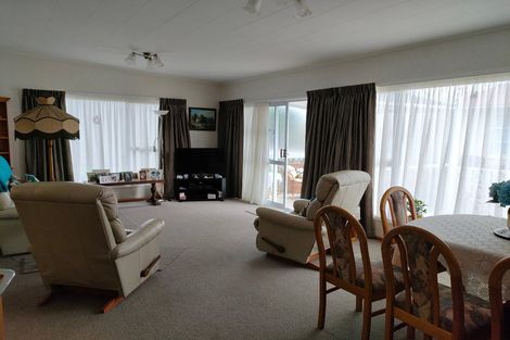 Photo of property in 7 Stanley Street, Wainuiomata, Lower Hutt, 5014