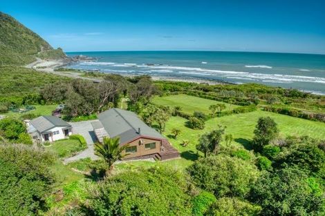 Photo of property in 2404 Coast Road, Barrytown, Runanga, 7873