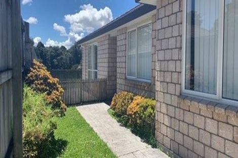 Photo of property in 18 Norman Close, The Gardens, Auckland, 2105