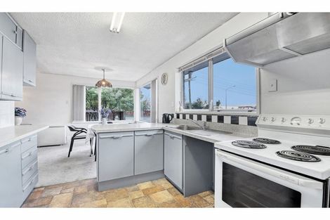 Photo of property in 13 Main North Road, Woodend, 7610