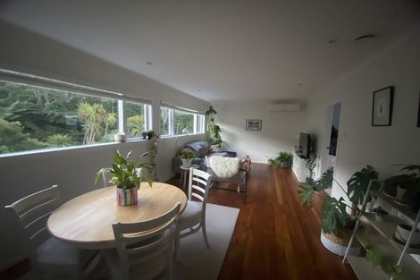 Photo of property in 15a Governor Road, Northland, Wellington, 6012