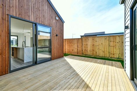 Photo of property in 17 Wagyu Lane, Karaka, 2580