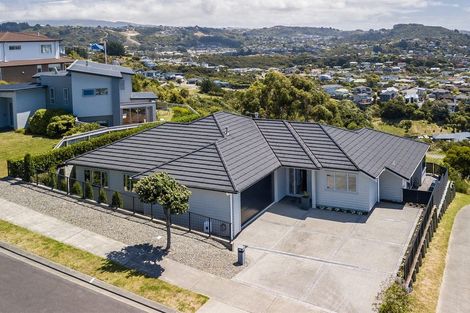 Photo of property in 115 Endeavour Drive, Whitby, Porirua, 5024