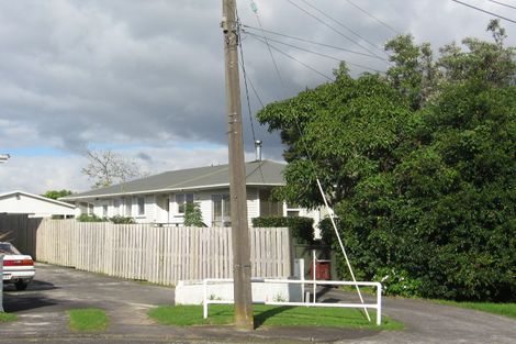 Photo of property in 20 River Road, Te Atatu Peninsula, Auckland, 0610
