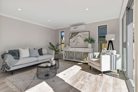 Photo of property in 18 Sam Heywood Place, Pyes Pa, Tauranga, 3112